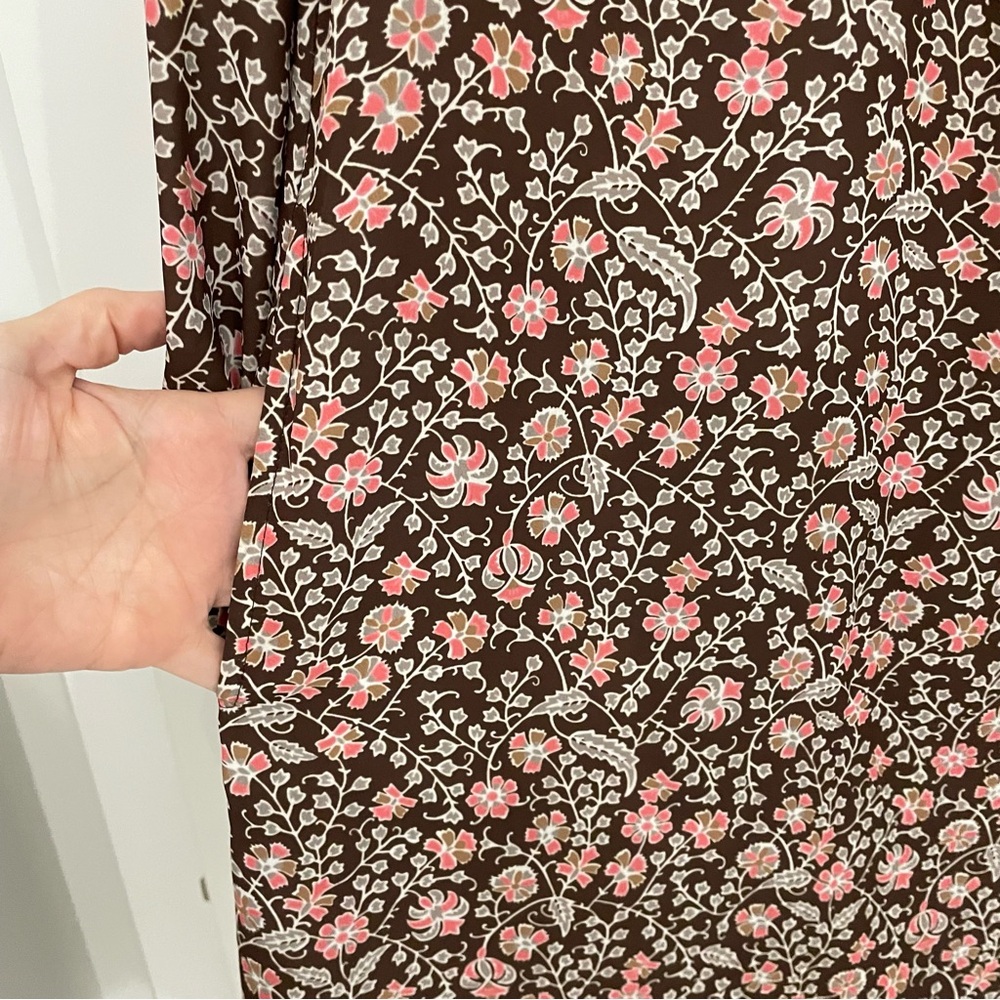 J. McLaughlin Tavia Folkloric Vine Brown Floral
Printed Prairie Dress - Picture 5 of 8